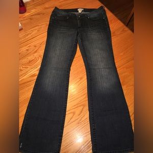 Like new juniors mudd jeans size 9